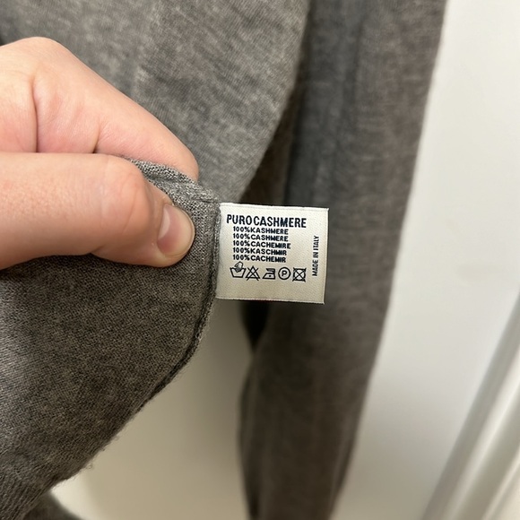 Borrelli Napoli 100% Cashmere V-Neck size 50 (Large) - Picture 4 of 7